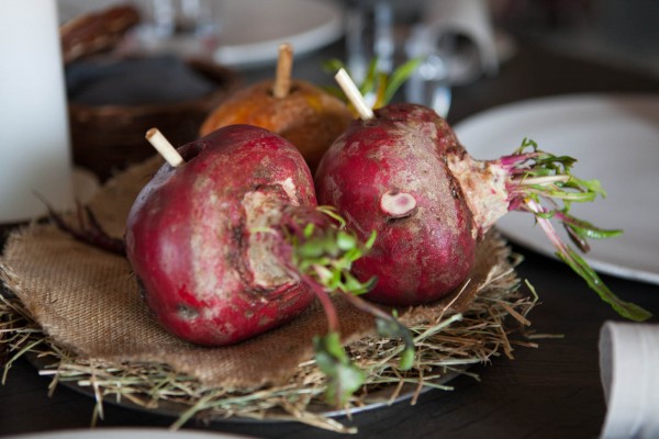 Scandinavian coconuts (beets) with warm goose and cabbage broth